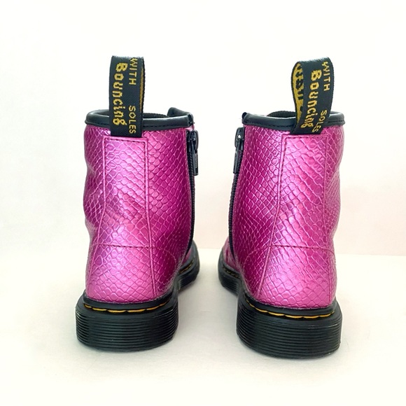 DR. MARTENS 1460 PINK REPTILE EMBOSSED LACE UP ANKLE BOOTS - Picture 2 of 10